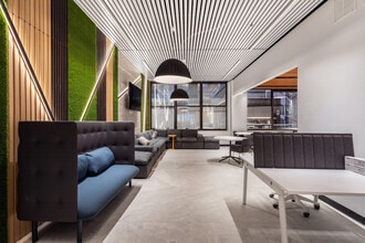 240 W 40th St, New York, NY for lease Interior Photo- Image 2 of 3