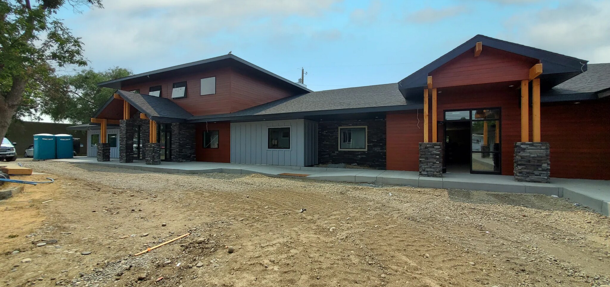 502 Wicks Ln, Billings, MT à louer Photo principale- Image 1 de 3