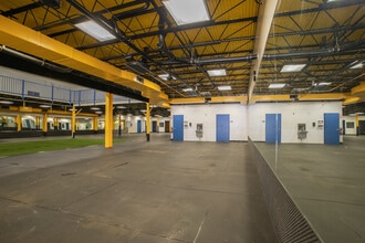 450 State Route 34, Old Bridge, NJ for sale Interior Photo- Image 2 of 42