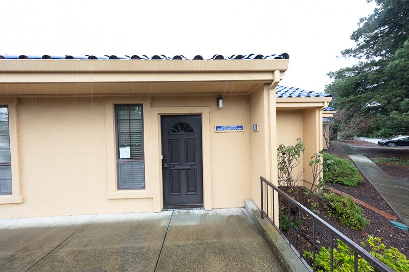 1436 Professional Dr, Petaluma, CA à vendre - Photo du bâtiment - Image 3 de 21