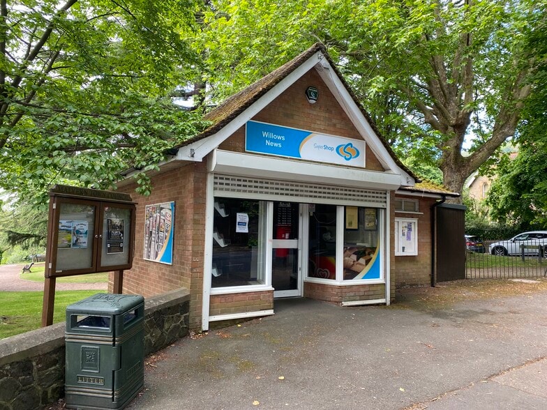 20 Avenue Rd, Malvern à louer - Photo du bâtiment - Image 2 de 4