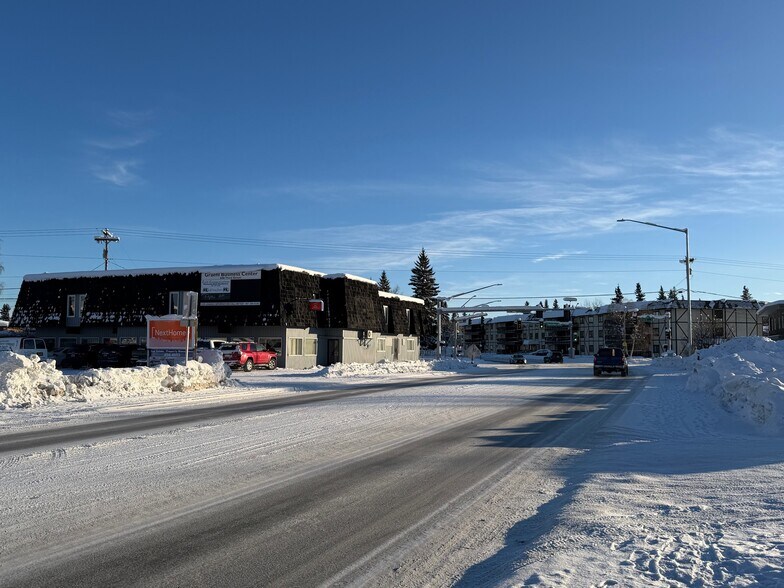 600 3rd St, Fairbanks, AK à louer - Photo du bâtiment - Image 2 de 13