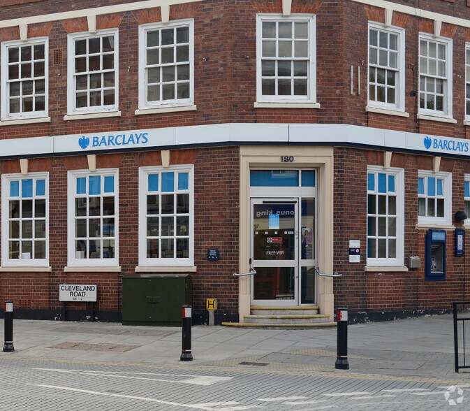 130 George Ln, Londres à louer - Photo du bâtiment - Image 3 de 6