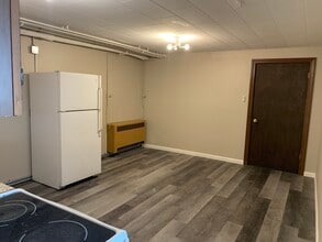 100 Central Ave, Buffalo, MN for lease Building Photo- Image 2 of 6