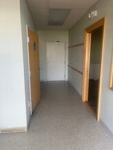 44 Plaza Dr, Manakin Sabot, VA à louer Hall d’entrée- Image 2 de 8