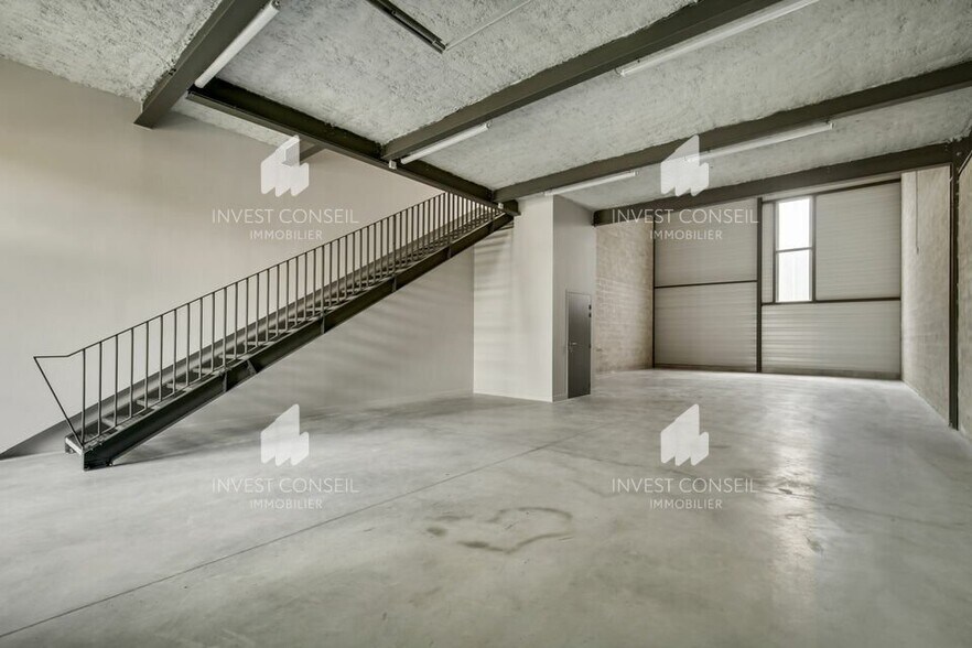 Flex in Persan for lease - Interior Photo - Image 3 of 7