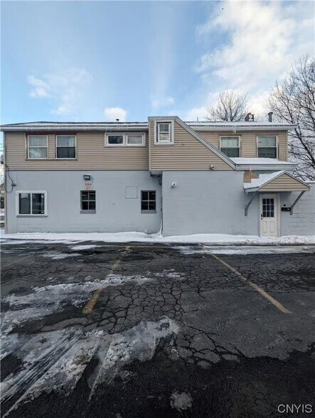 745-747 Erie Blvd W, Rome, NY à vendre - Photo du bâtiment - Image 3 de 15