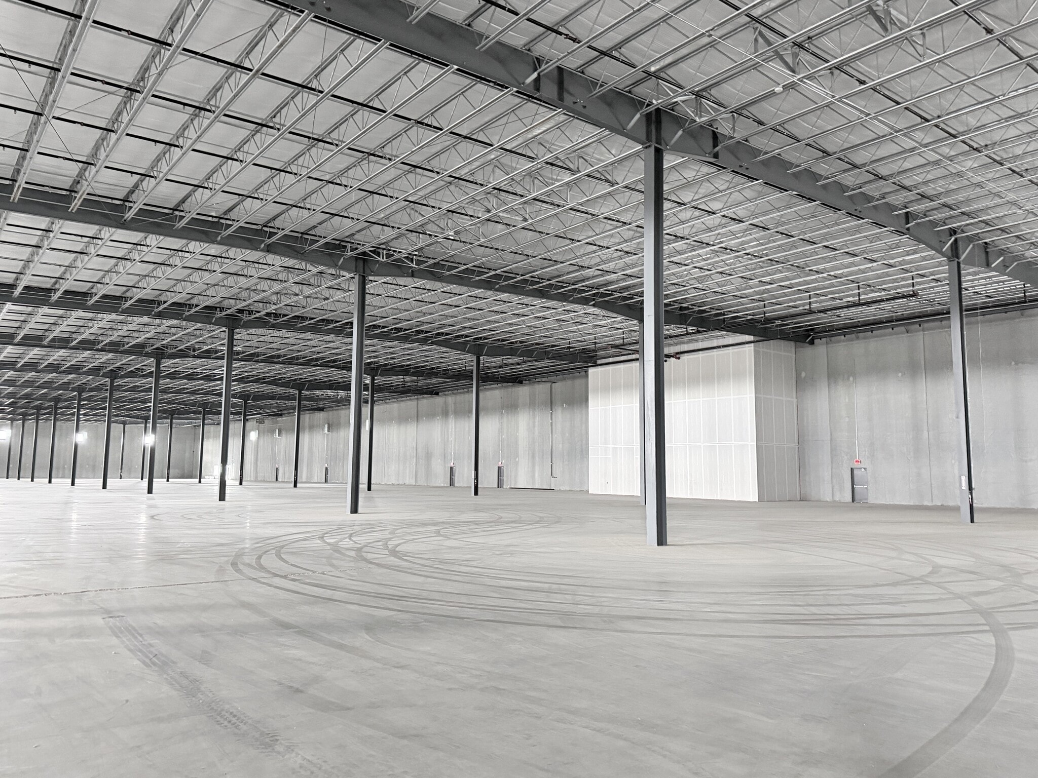 5400 Career Ave, Sioux Falls, SD for lease Interior Photo- Image 1 of 8