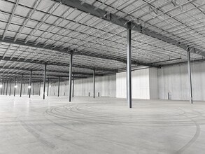 5400 Career Ave, Sioux Falls, SD for lease Interior Photo- Image 1 of 8