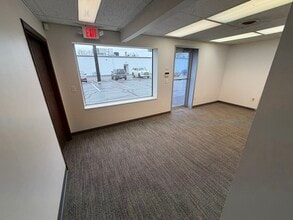 1945 Southtown Blvd, Dayton, OH for lease Interior Photo- Image 1 of 3