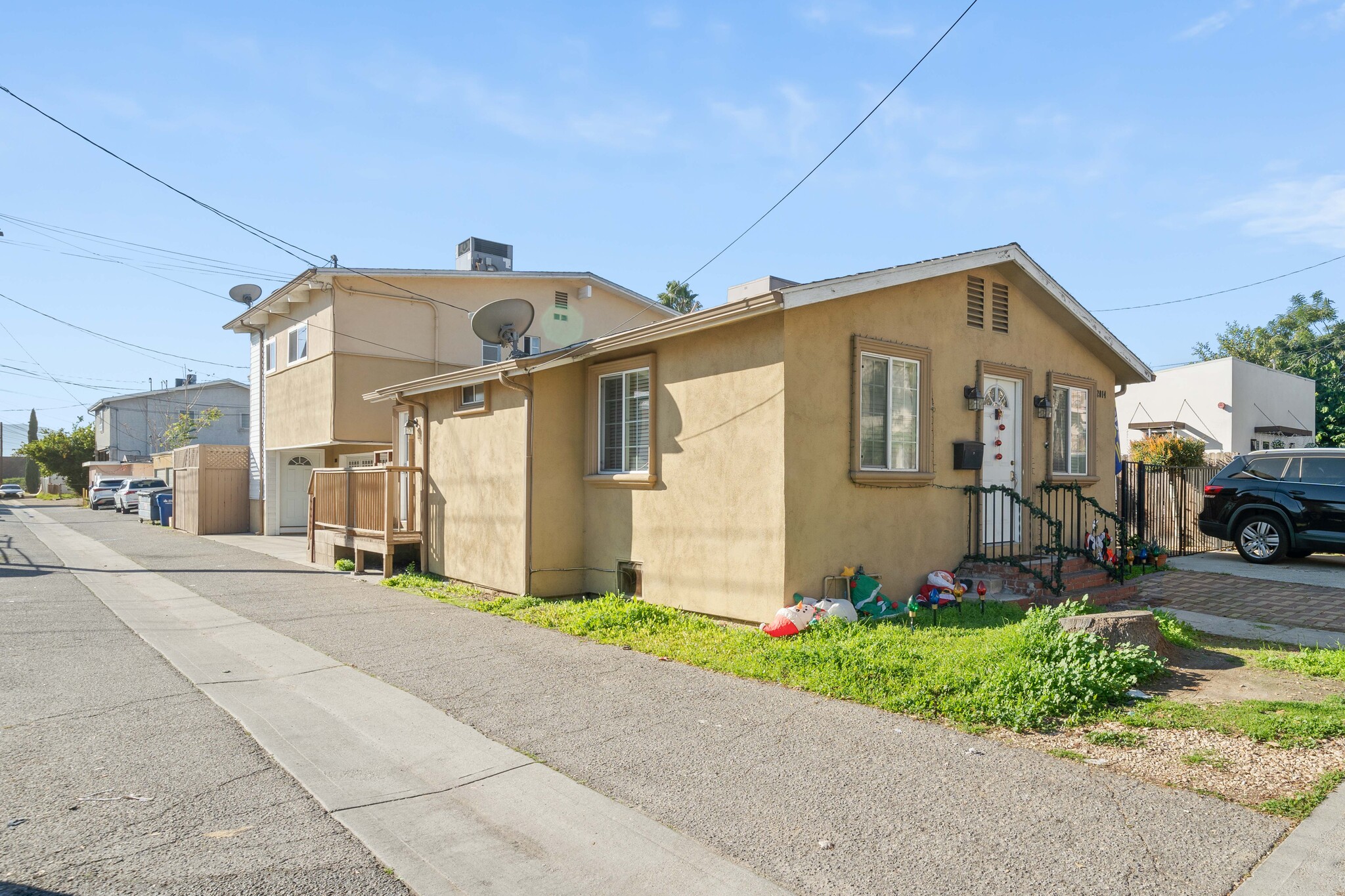 2014-2016 Peyton Ave, Burbank, CA for sale Primary Photo- Image 1 of 29