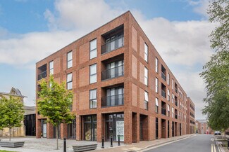 Plus de détails pour Brunswick Rd, Gloucester - Commerce de détail à louer