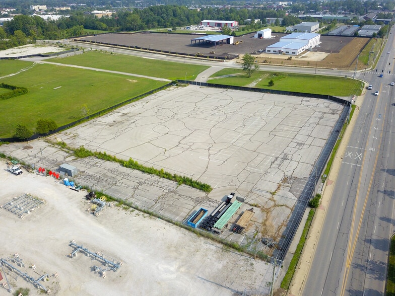 3794 Profile Pkwy, Bloomington, IN for sale - Building Photo - Image 3 of 6