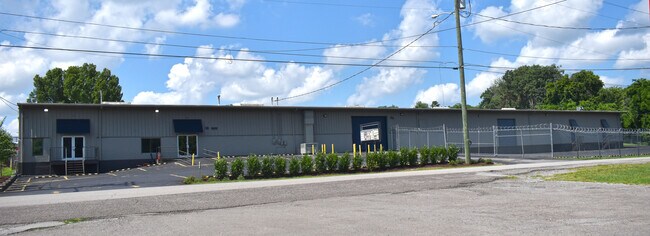 Plus de détails pour 108 W Webster St, Madison, TN - Bureau, Bureau/Commerce de détail à louer