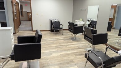 401 Gilford Ave, Gilford, NH à louer Photo du bâtiment- Image 1 de 24