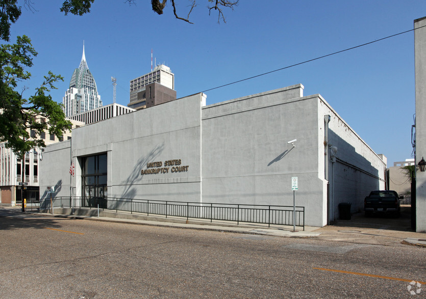 201 Saint Louis St, Mobile, AL for lease - Primary Photo - Image 2 of 12