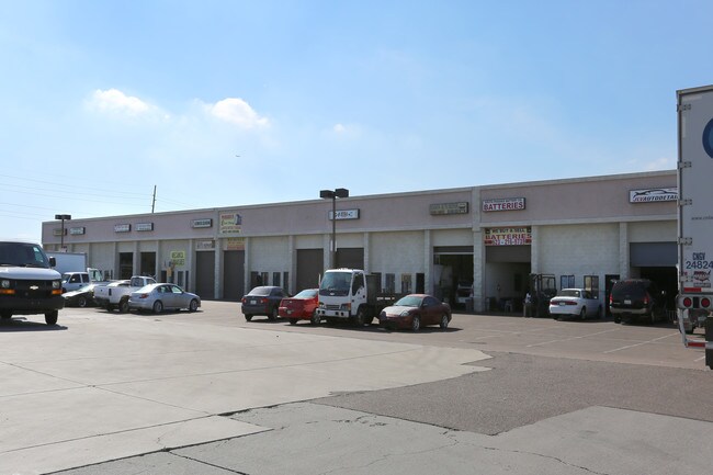 Plus de détails pour 2718 W McDowell Rd, Phoenix, AZ - Industriel à louer