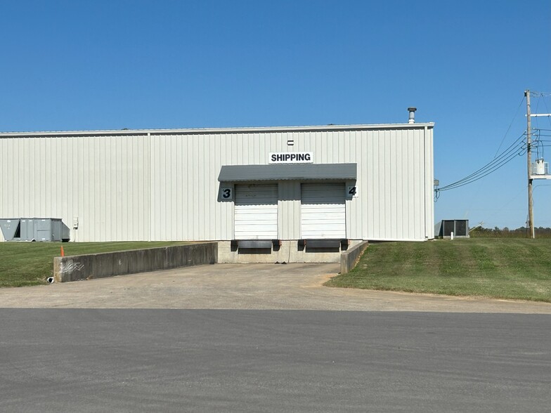 277 Industrial Dr, Cadiz, KY for lease - Building Photo - Image 3 of 4