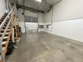 3647 SE 21st Ave, Portland, OR à louer Photo intérieure- Image 2 de 2