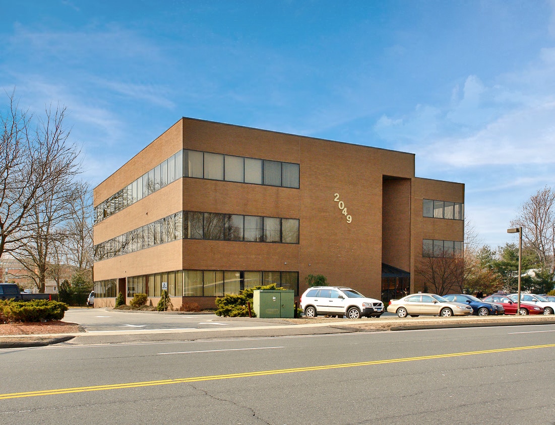 2049 Silas Deane Hwy, Rocky Hill, CT for sale Primary Photo- Image 1 of 15