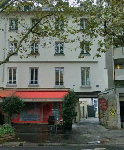 230 Rue Du Faubourg Saint-Antoine, Paris à louer - Photo du bâtiment - Image 2 de 11