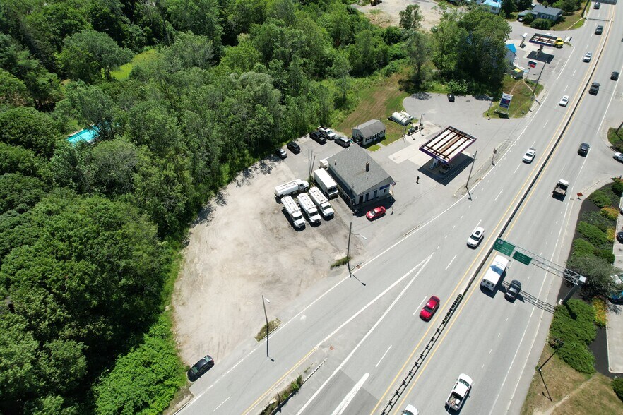 82 Leeman Hwy, Bath, ME à vendre - Photo du bâtiment - Image 2 de 6