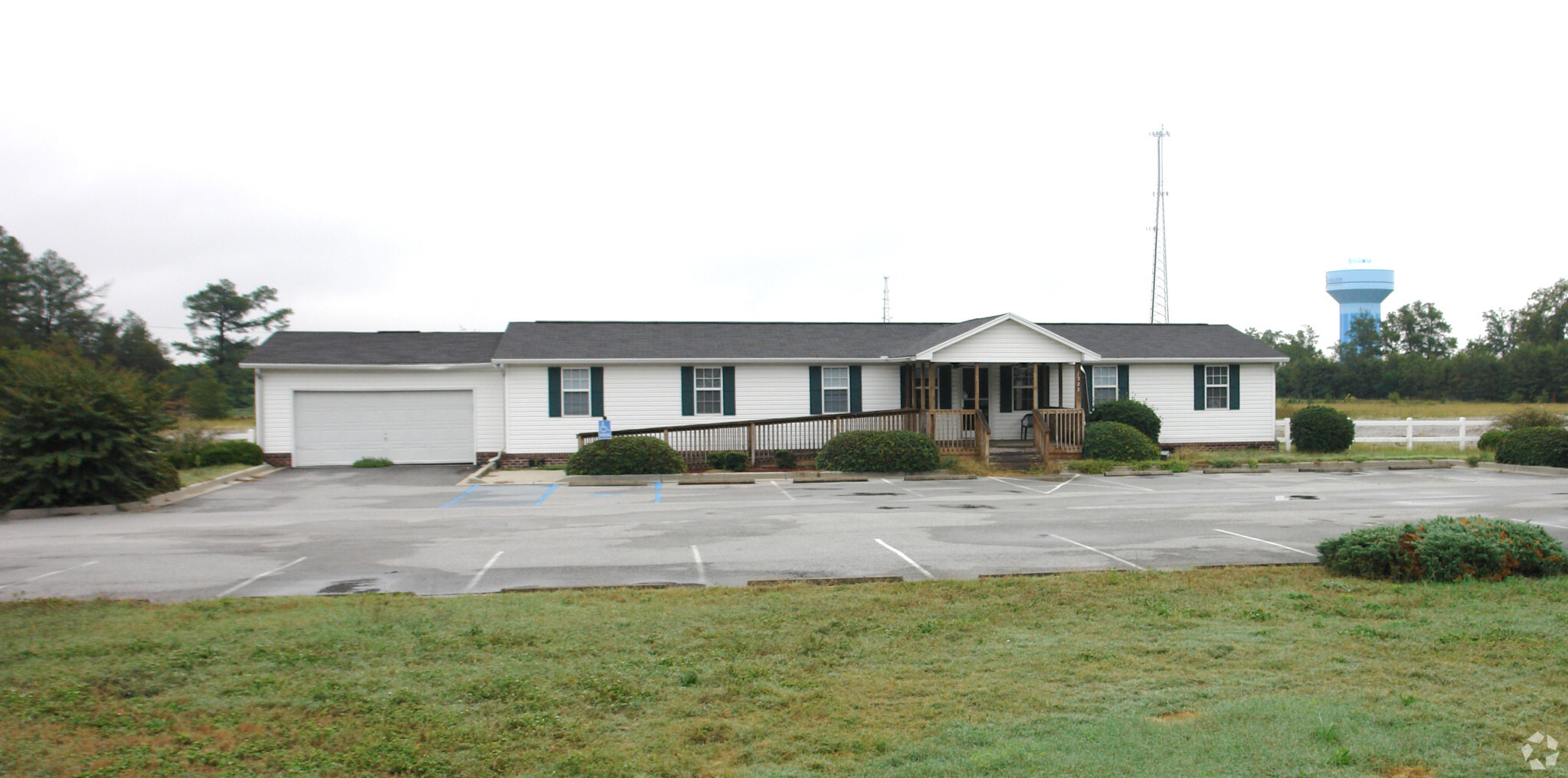 1323 W Main St, Lexington, SC à louer Photo principale- Image 1 de 3