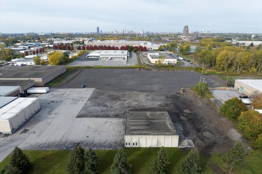 60 Bud Mil Dr, Buffalo, NY à louer - Photo principale - Image 1 de 10