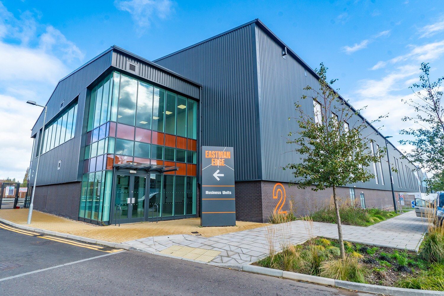 Eastman Edge & Harrow View, Harrow à louer Photo principale- Image 1 de 7