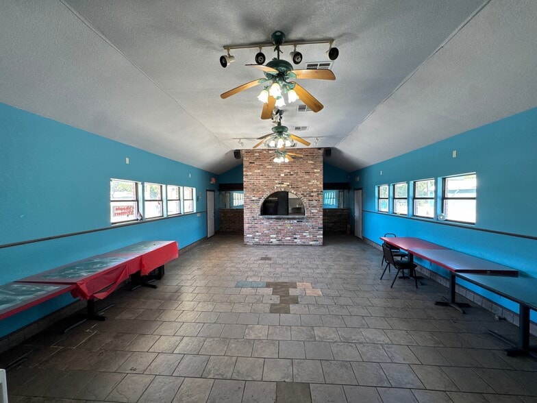 520 W Broadway, Seminole, OK for sale - Building Photo - Image 3 of 37