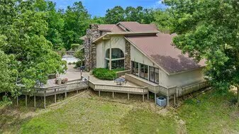 1051 Peterson Dr, Decatur, AR à vendre - Photo du bâtiment - Image 3 de 29