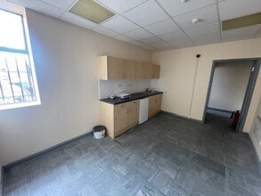 29 Crowtree Rd, Sunderland for lease Interior Photo- Image 1 of 7