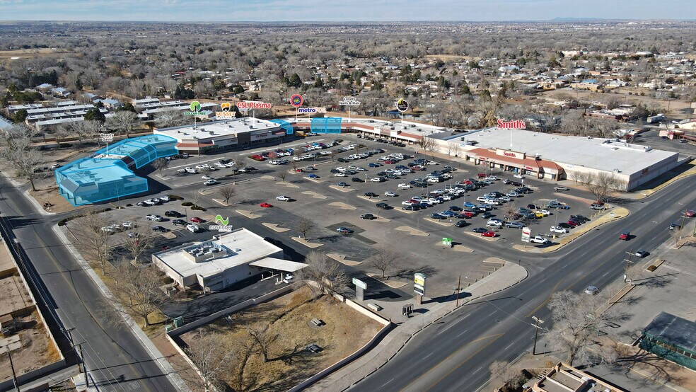 6211 4th St NW, Albuquerque, NM à louer - Photo du bâtiment - Image 1 de 6