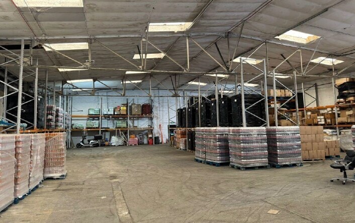 Collier Row Rd, Romford for lease Interior Photo- Image 1 of 2