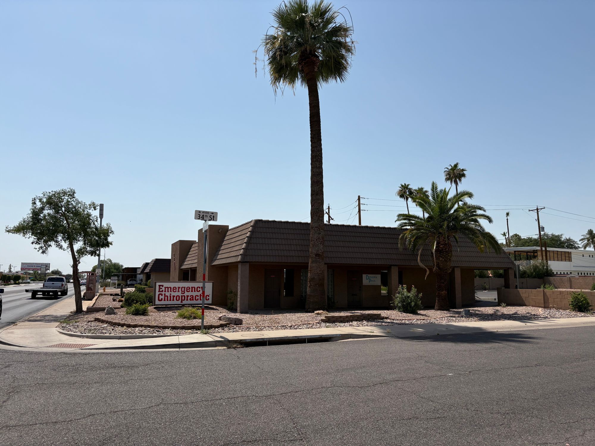 3334 E Indian School Rd, Phoenix, AZ à vendre Photo principale- Image 1 de 11