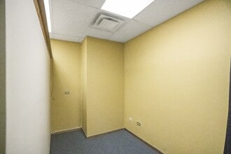 3612 Lincoln Hwy, Olympia Fields, IL à louer Photo intérieure- Image 2 de 8