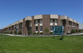 More details for 8 W College Dr, Arlington Heights, IL - Industrial for Lease