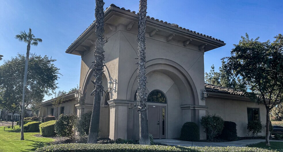 760 N I St, Madera, CA à louer - Photo du bâtiment - Image 2 de 3
