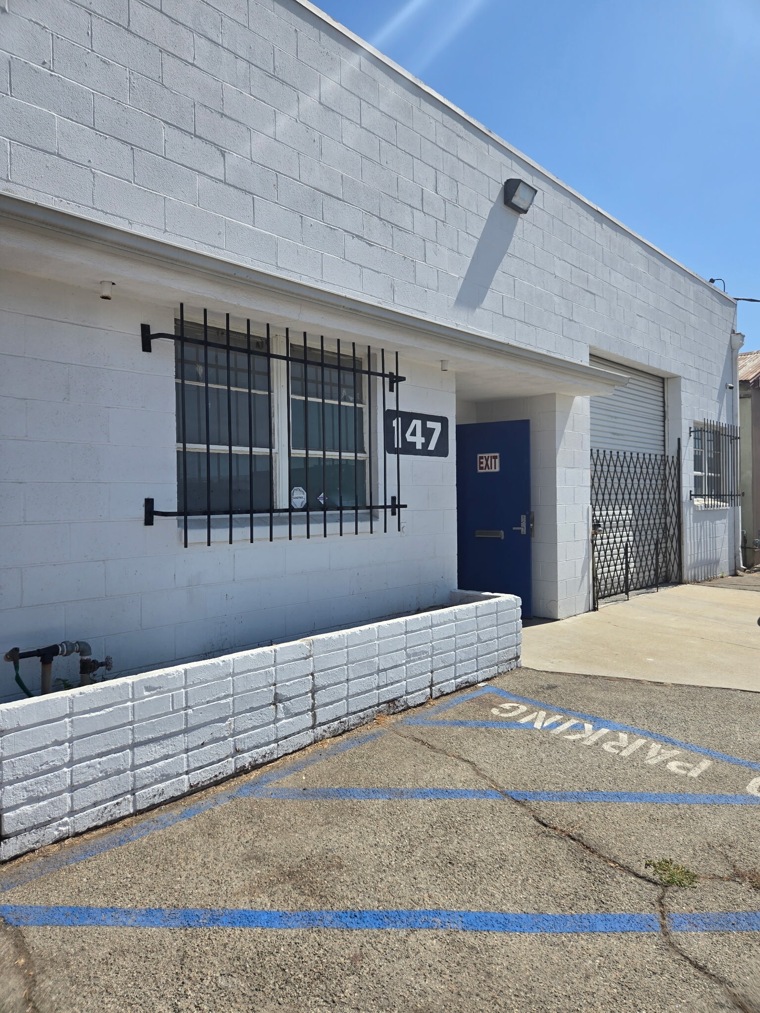 147 W 155th St, Gardena, CA for lease Building Photo- Image 1 of 14