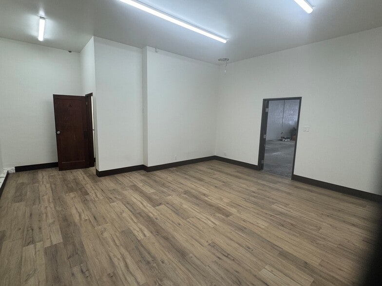 4228 E Washington Blvd, Commerce, CA for sale - Building Photo - Image 2 of 13