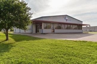 Plus de détails pour 124 Faircrest Dr, Cleburne, TX - Bureau/Commerce de détail à louer