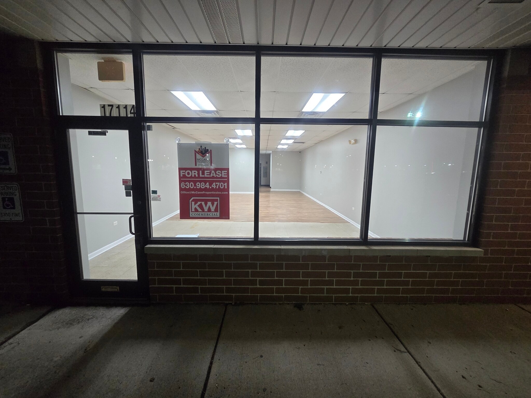 17100-17114 S Park Ave, South Holland, IL à louer Photo intérieure- Image 1 de 1