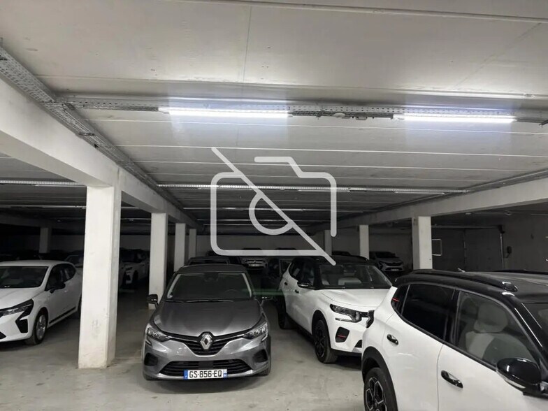 Bureau dans Neuilly-sur-Marne à louer - Photo du bâtiment - Image 3 de 3