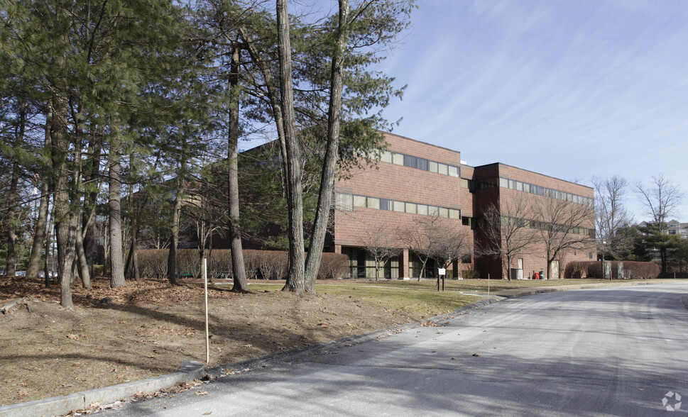 50 Nagog Park, Acton, MA à vendre - Photo principale - Image 1 de 1