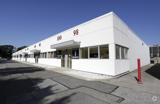 Plus de détails pour 98-126 Cain Dr, Brentwood, NY - Industriel/Logistique à louer