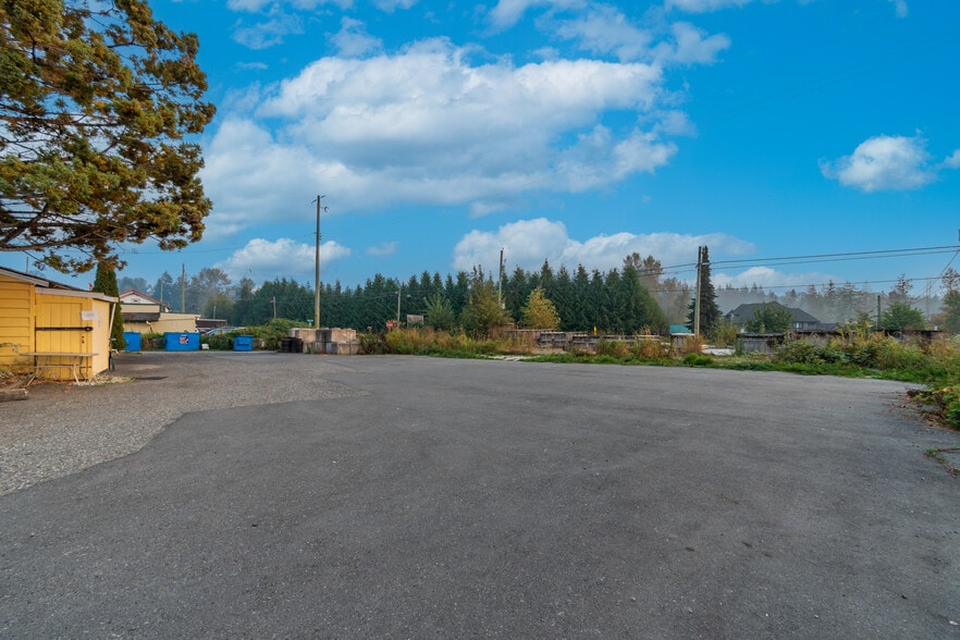23904 Fraser Hwy, Langley, BC for lease - Building Photo - Image 2 of 15