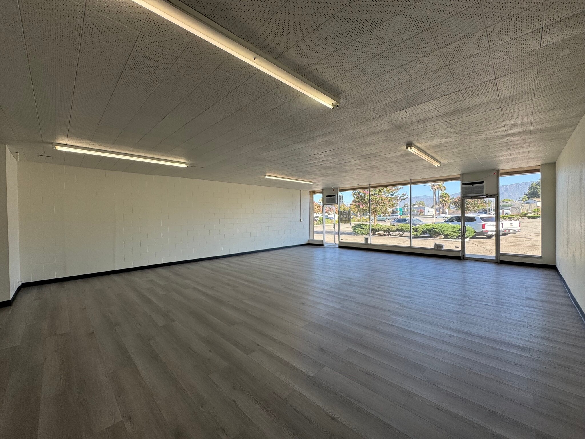 4700-4718 Brooks St, Montclair, CA for lease Interior Photo- Image 1 of 2