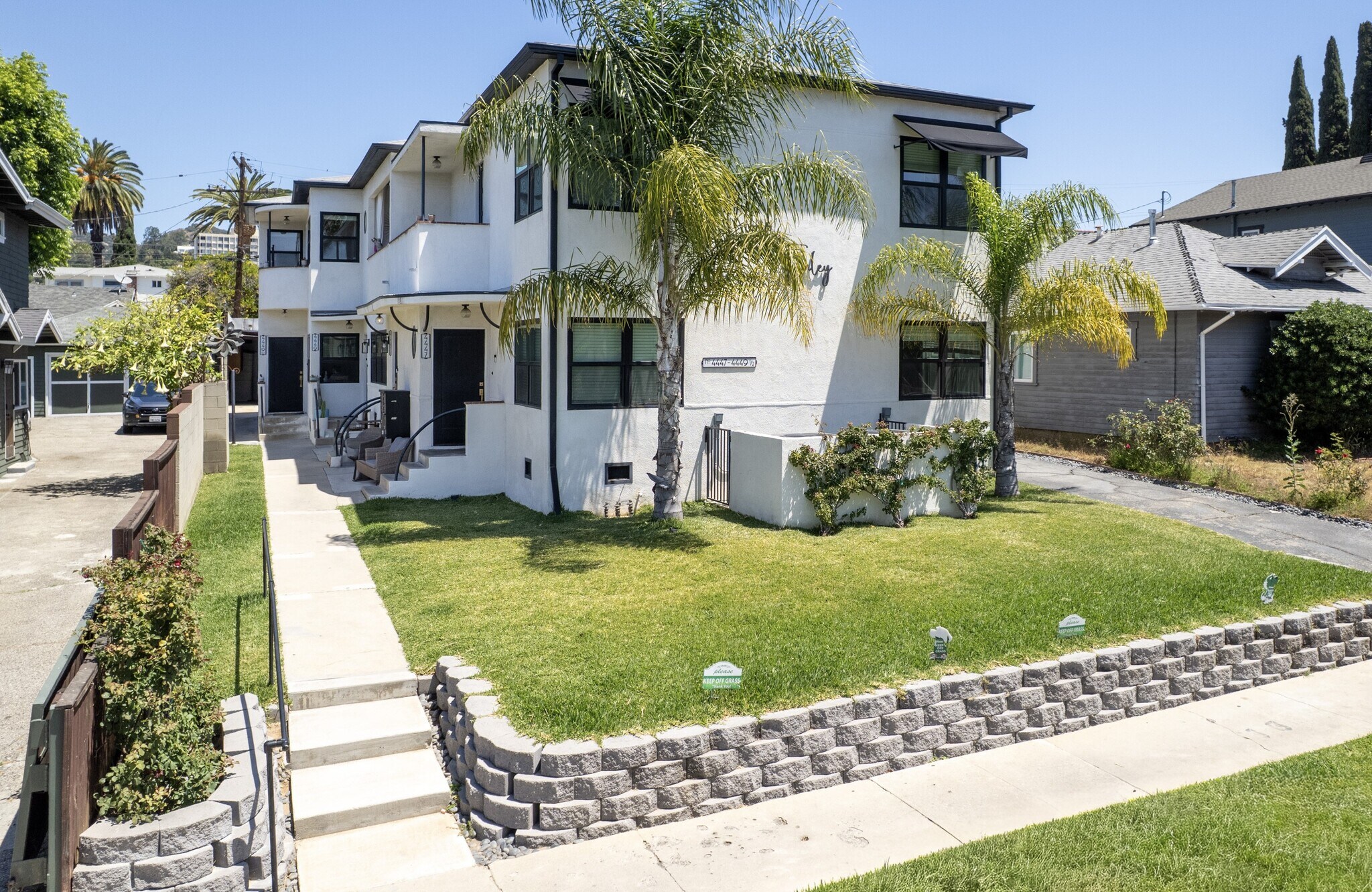 4447 Finley Ave, Los Angeles, CA à vendre Photo du bâtiment- Image 1 de 16