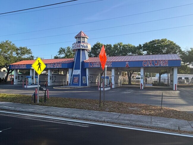 More details for 3703 Tyrone Blvd N, Saint Petersburg, FL - Retail for Sale