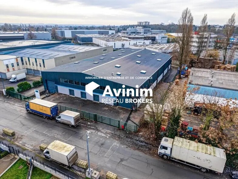 Industrial in Le Blanc-Mesnil for lease - Building Photo - Image 3 of 8